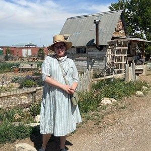 Meet your Posher, Juli